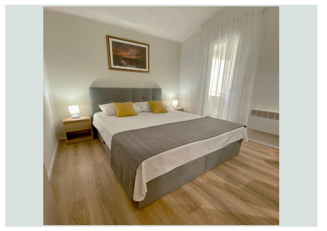 Apartments Fantasia Pula Extérieur photo